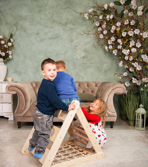 Gyerek játék - Montessori háromszög mászóka csúszdával